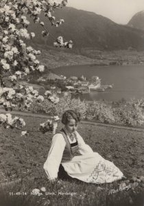 Norway Postcard - Ulvik - Hardanger Fjord - National Costume of Hardanger RR8971