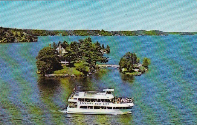 New York/Canada 1000 Islands Rockport Boat Line Sightseeing Boat At Zavikon I...