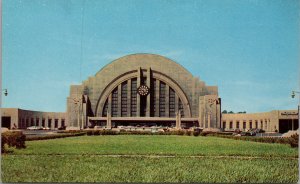 Cincinnati Union Terminal OH Postcard PC404