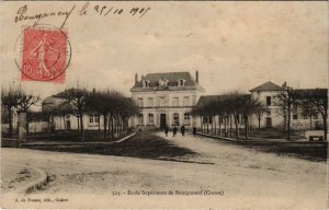CPA Bourganeuf Ecole Superieure FRANCE (1050174)