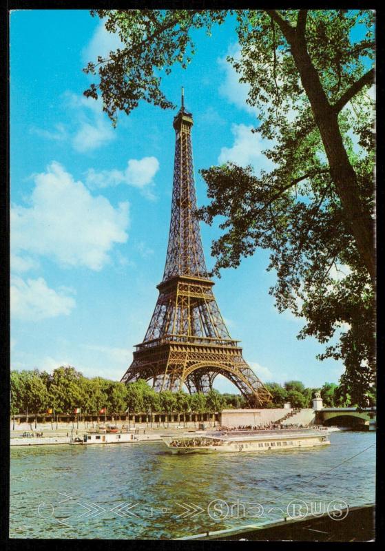 La Tour Eiffel et la Seine