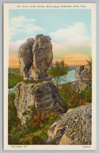 Savanna Illinois~Mississippi Palisades State Park~Twin Sister Rocks~Linen Pc