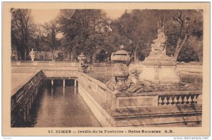 NIMES, Jardin de la Fontaine, Bains Romaines, Gard, France, 10-20s