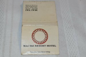 Mai-Tai Resort Hotel Osage Beach Missouri 30 Strike Matchbook Cover