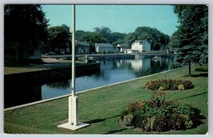 Park And Tay Basin, Perth Ontario Canada, Vintage Chrome Postcard