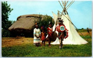 Postcard - Indians At Pipestone National Monument - Pipestone, Minnesota