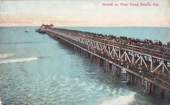 California Long Beach Crowd On Pier