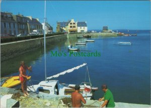 France Postcard - Le Fret (Finistere) - The Harbour  RR11054