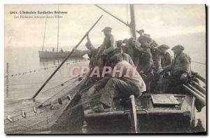 Old Postcard Folklore the & # 39industrie Breton sardine Fishermen under thei...