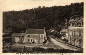 CPA St-LEONARD-des-BOIS - La Poste (985383)