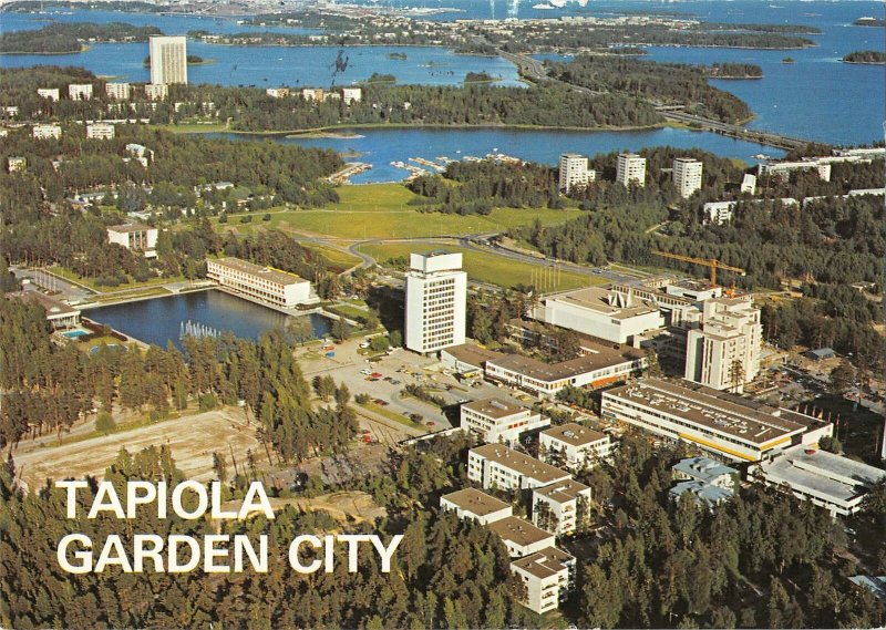 B109411 Finland Tapiola Garden City Tapiola Garden City Panorama Lake