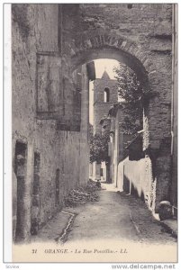 La Rue Pontillac, Orange (Vaucluse), France, 1900-1910s