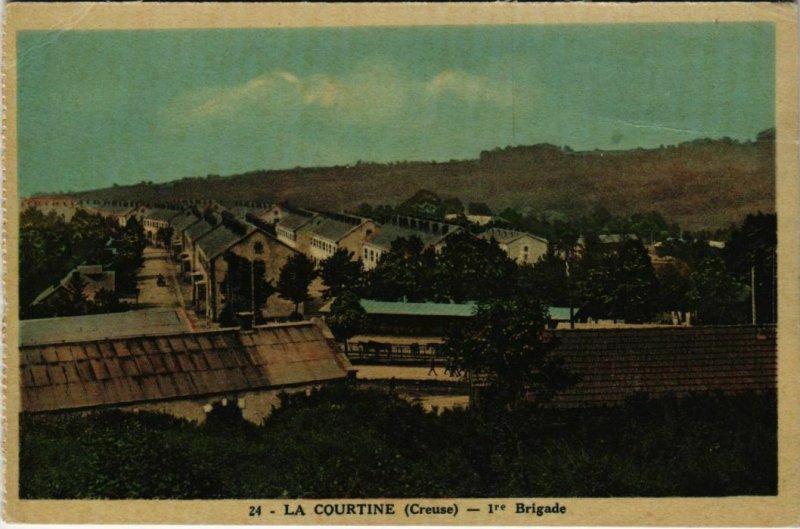 CPA La Courtine 1er Brigade FRANCE (1050457)