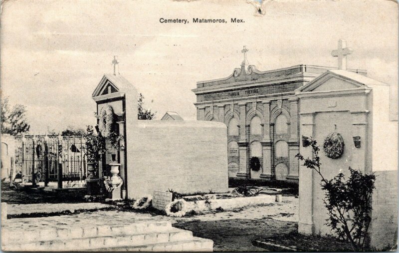 postcard Mexico - Tamaulipas - Cemetery, Matamoros, Mex - Trevino family