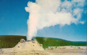 Vintage Postcard - Castle Geyser, Upper Geyser Basin, Yellowstone National Park 