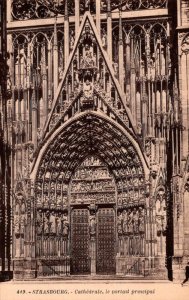 France Strasbourg La Cathedrale Le portail Principal