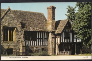 Worcestershire Postcard - The Almonry Museum, Evesham   DR81