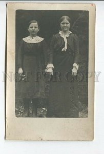 462430 RUSSIA Sisters in BLACK DRESS white lace FASHION Vintage REAL PHOTO