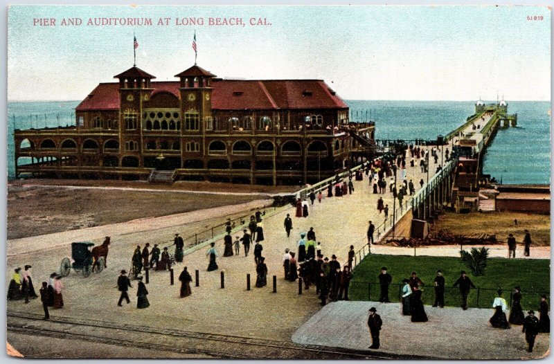 VINTAGE POSTCARD CROWDS THE PIER AND AUDITORIUM AT LONG BEACH CALIFORNIA (1910s)