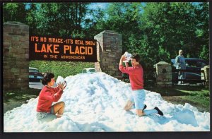 3620) New York LAKE PLACID Year Round Vacationland snowballing - Chrome