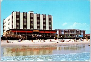VINTAGE CONTINENTAL SIZE POSTCARD BEACH PLAZA HOTEL & BO CON APTS. OCEAN CITY MD