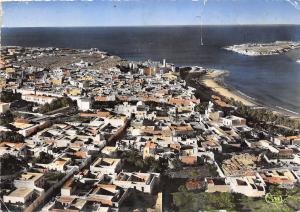 BG33722 torn cut monastir tunisia la plage la tonnaire la kasbah africa