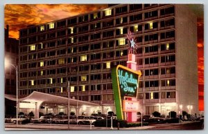 Vintage Oklahoma Postcard - Holiday Inn Hotel   Oklahoma City