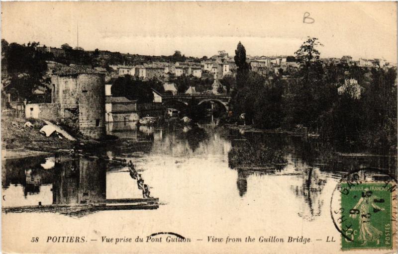 CPA POITIERS - Vue prise du Pont GUILLON (365657)