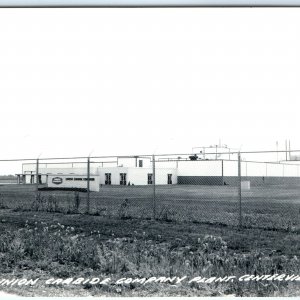 c1950s Centerville, IA RPPC Union Carbide Company Plant Factory Workers PC A110