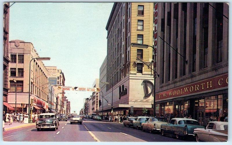 MINNEAPOLIS, Minnesota  MN    NICOLLET AVENUE Street Scene 1950s Cars  Postcard