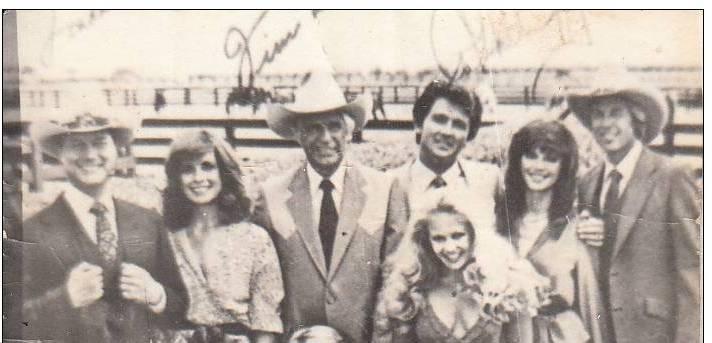 B36618 Acteurs Actors Familia din Dallas 9x6 cm