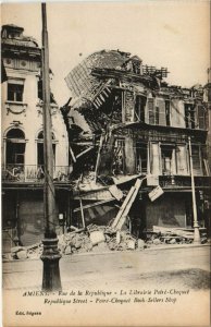 CPA AMIENS - Rue de la Republique - La Libraireoe Poire-Choquet (121223)