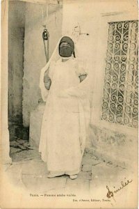 CPA AK TUNIS Femme arabe voilée TUNISIE (822417)