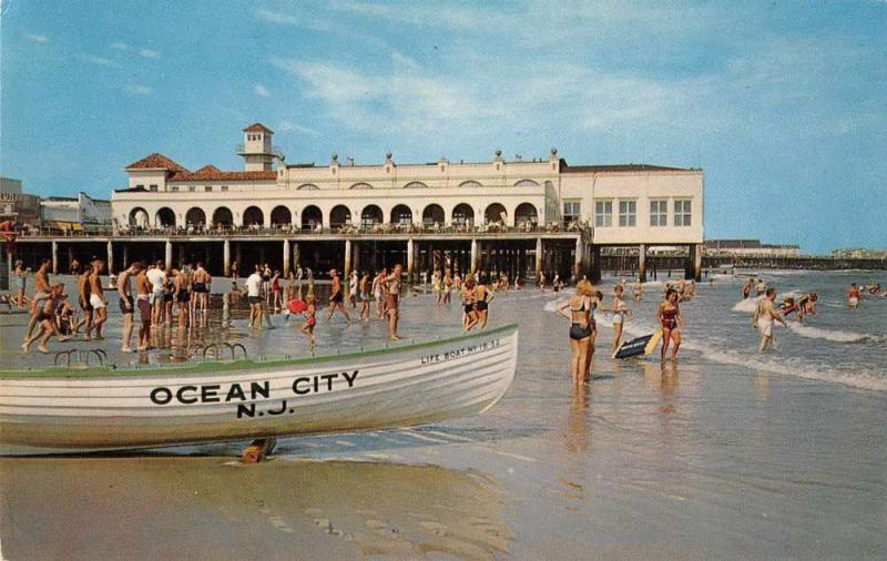 Ocean City New Jersey Beach Scene Vintage Postcard J66235