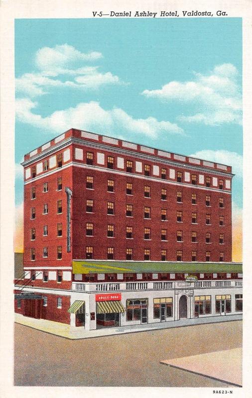 Georgia Ga Postcard Linen VALDOSTA Daniel Ashley Hotel Soda Shop Drug Store