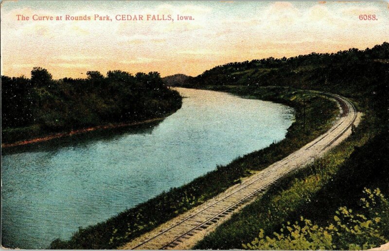 Curve Rounds Park Cedar Falls Iowa Train Track Divided Back Postcard UNP Vintage 