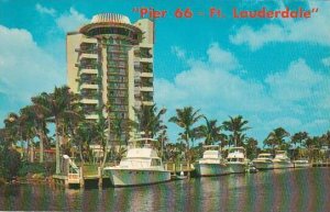 Florida Fort Lauderdale A Landmark On The Causeway That Connects The Mainland