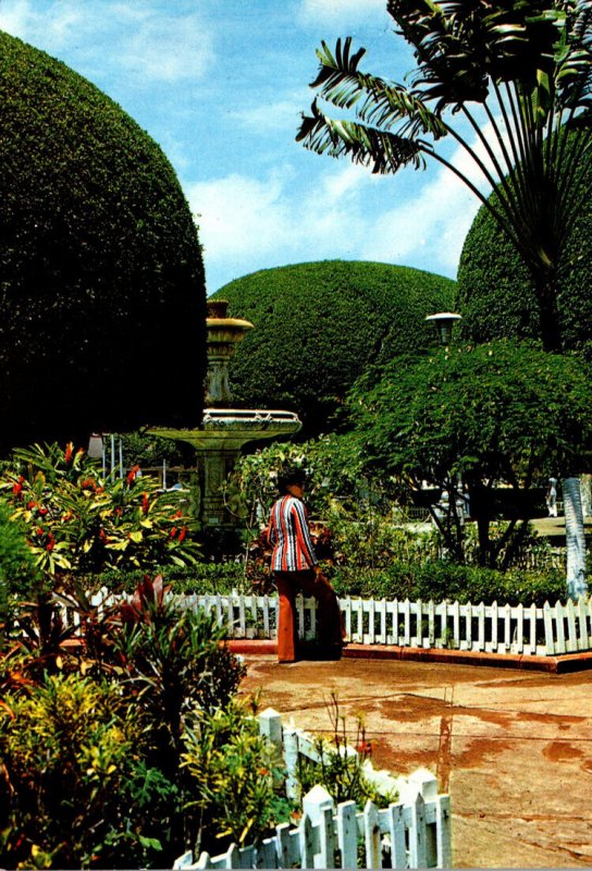 Puerto Rico Guayama Plaza Gardens Plaza de Recreo