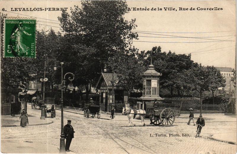 CPA LEVALLOIS PERRET Entrée de la Ville Rue de Courcelles (412707)