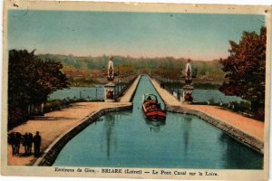 CPA Env. de GIEN - BRIARE - Le Pont Canal sur la Loire (228027)