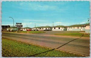 Lethbridge Alberta Canada 1960s Postcard Holiday Motel Roadside