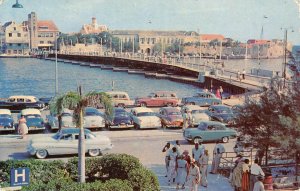 Famous Pontoon Bridge, Governor's Residence, Curaçao, West Indies 1967 Postcard