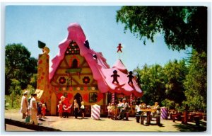 SANTA'S VILLAGE, Dundee IL ~ Amusement Park GINGERBREAD HOUSE c1960s Postcard