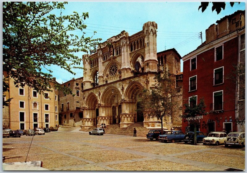 VINTAGE CONTINENTAL SIZE POSTCARD CATHEDRAL AND MAYORAL SQUARE CUENCA SPAIN