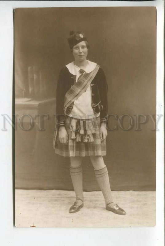 439410 Scotland girl in national dress Vintage photo postcard