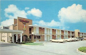 Tifton Georgia 1960s Postcard thunderbird Motel