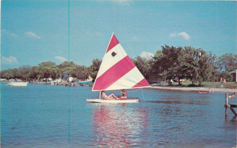 Postcard 1960s Iowa Big Spirit Lake Sailing Water Sports 23-11291