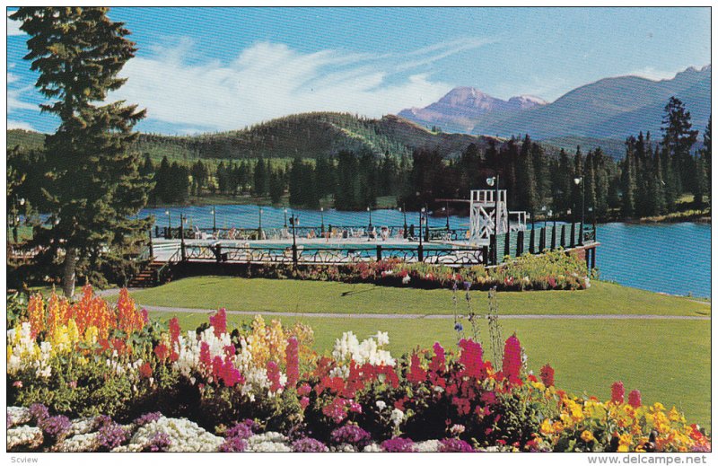 Jasper Park Lodge, Outdoor Swimming Pool,  Lac Beauvert, Mount Edith Cavell, ...