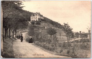 VINTAGE POSTCARD WALKING TOWARDS CAFÉ YAENBURG AT BAD KISSINGEN GERMANY C. 1910