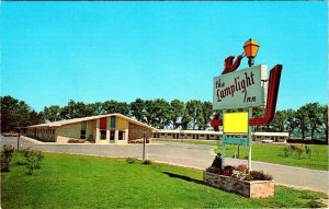 Muscatine, IA Iowa  LAMPLIGHT INN MOTEL  Roadside  ca1960's Chrome Postcard